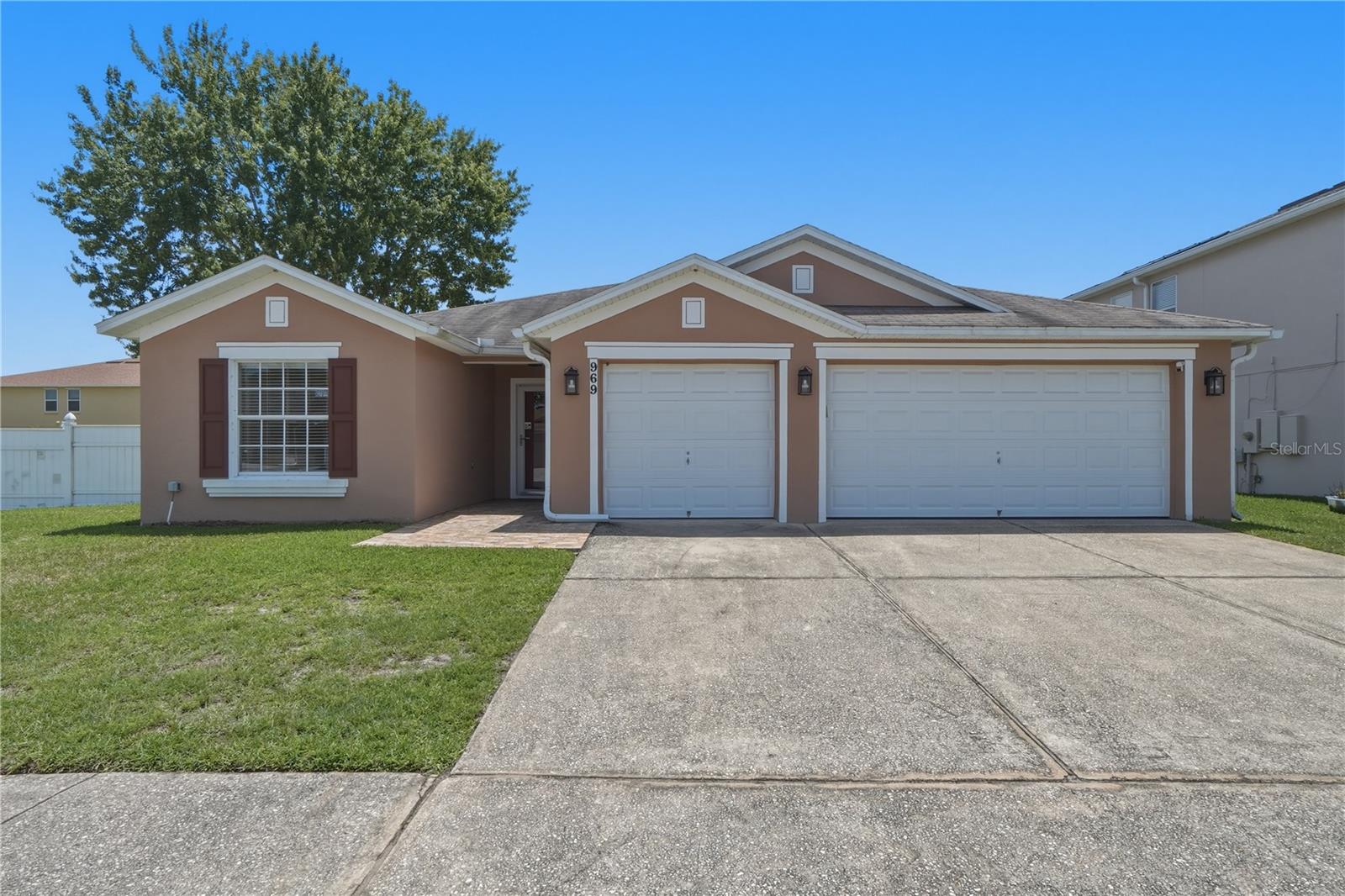 969 HORSESHOE FALLS, ORLANDO FL 32828 — MLS #MFRO6411111 | 4 Bed 3 Bath Home