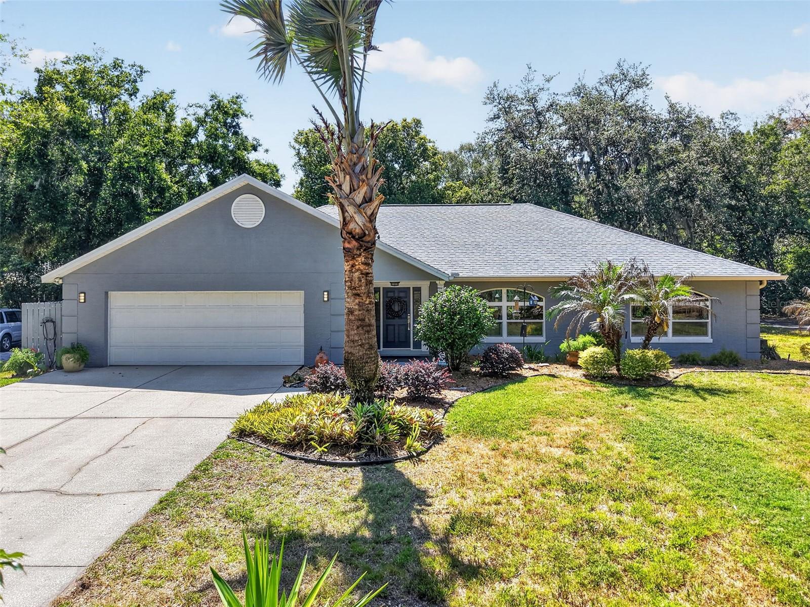 1200 MARSHALL, EUSTIS FL 32726 — MLS #MFRG5112145 | 4 Bed 3 Bath Home