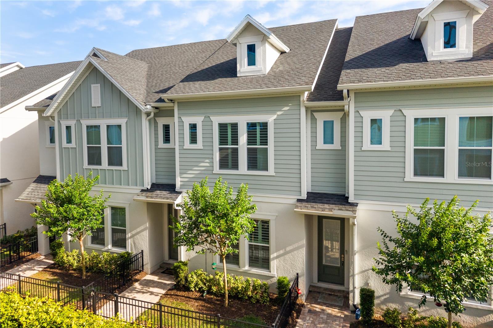 934 WILD DATE, LAKE MARY FL 32746 — MLS #MFRO6405500 | 3 Bed 3 Bath Home
