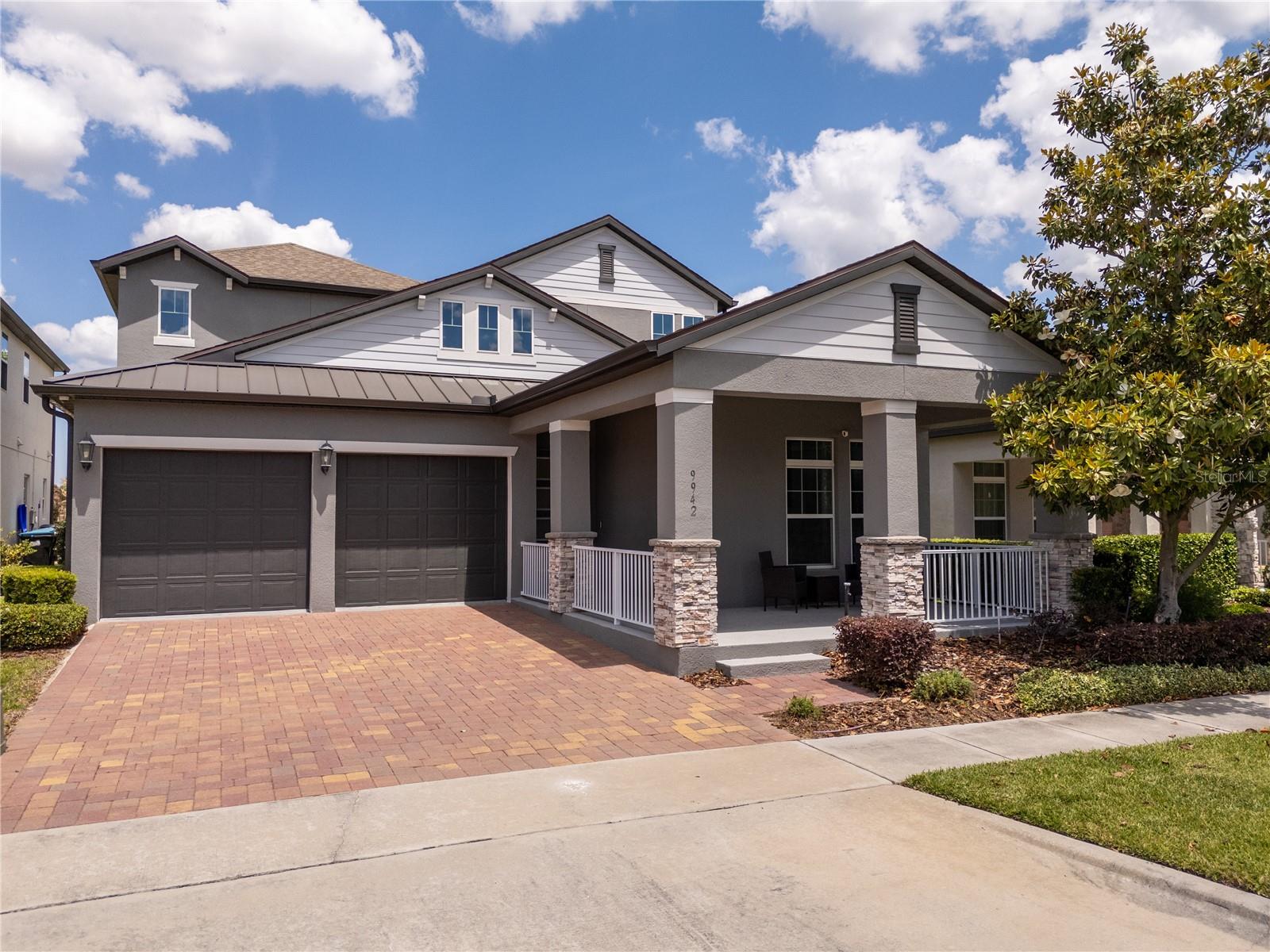 9942 SUMMERLAKE GROVES, WINTER GARDEN FL 34787 — MLS #MFRO6402319 | 4 Bed 4 Bath Home