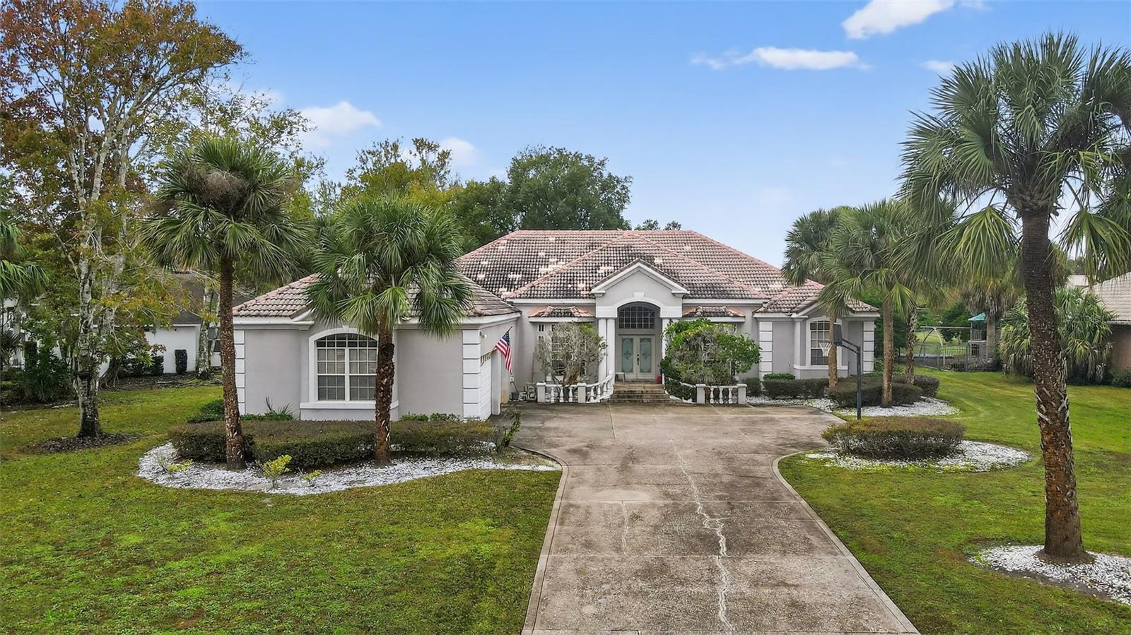 218 LESLIE, LAKE MARY FL 32746 — MLS #MFRO6365665 | 4 Bed 3 Bath Home