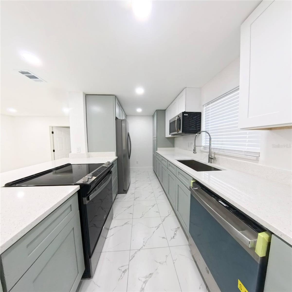 38 ALDER — photo 12