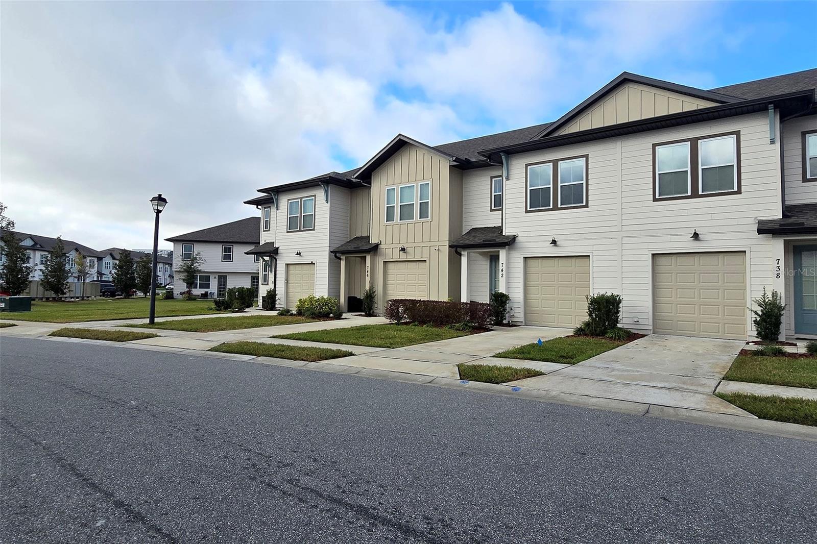 742 LONGBOAT — photo 2