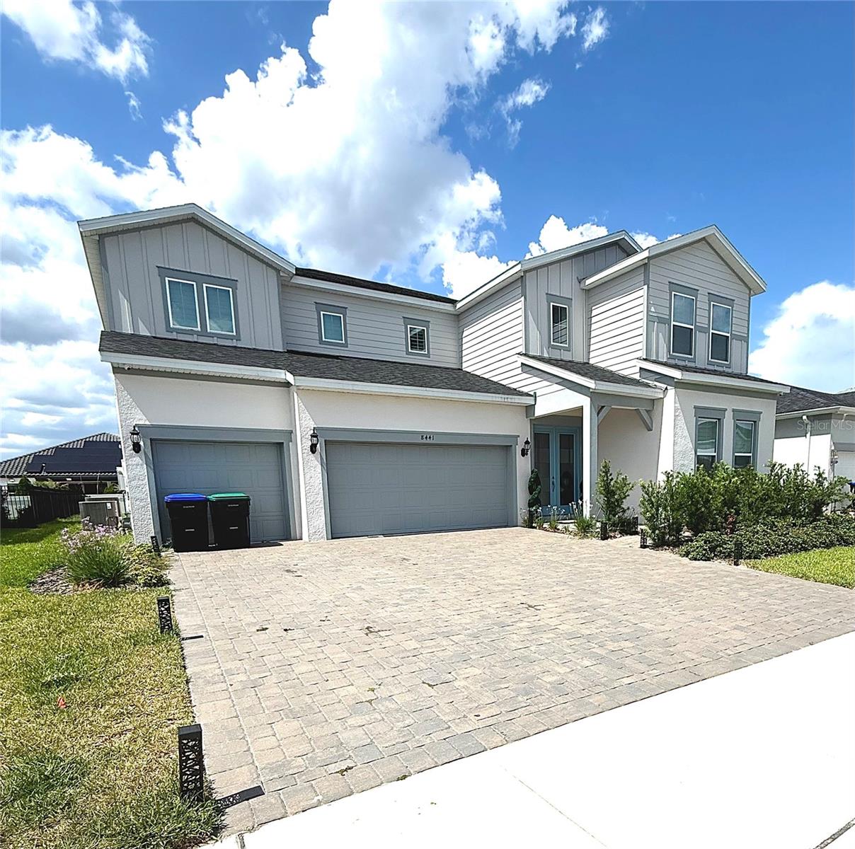 8441 PARK CLIFF — photo 2