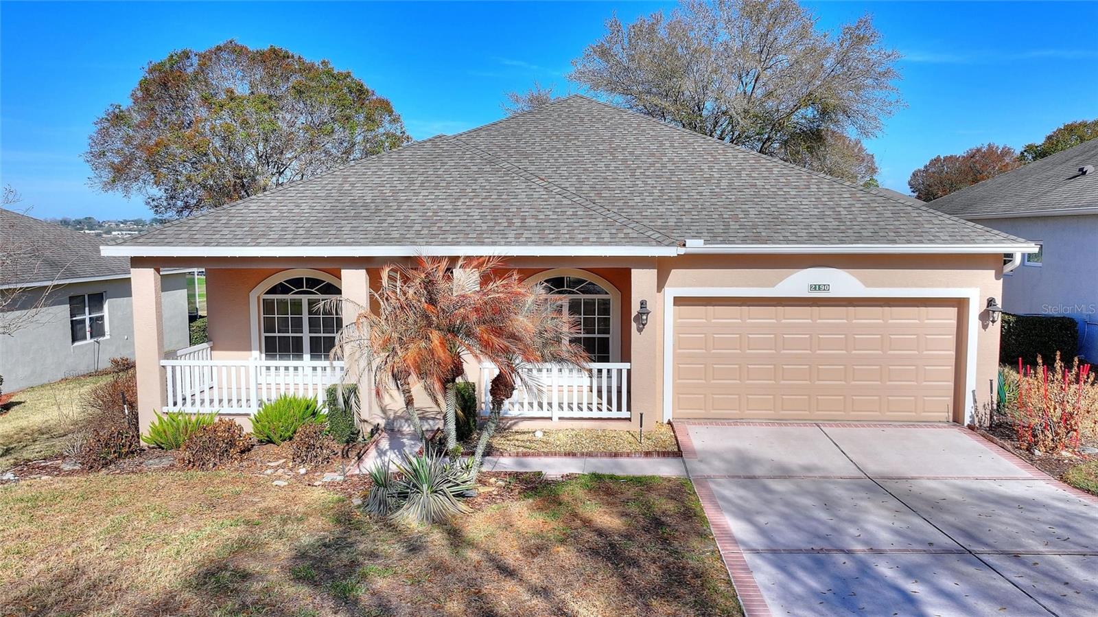2190 CAXTON, CLERMONT FL 34711 — MLS #MFRG5108600 | 3 Bed 2 Bath Home