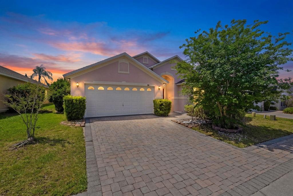 620 OLD BRIDGE, DAVENPORT FL 33897 — MLS #MFRS5150763 | 4 Bed 3 Bath Home