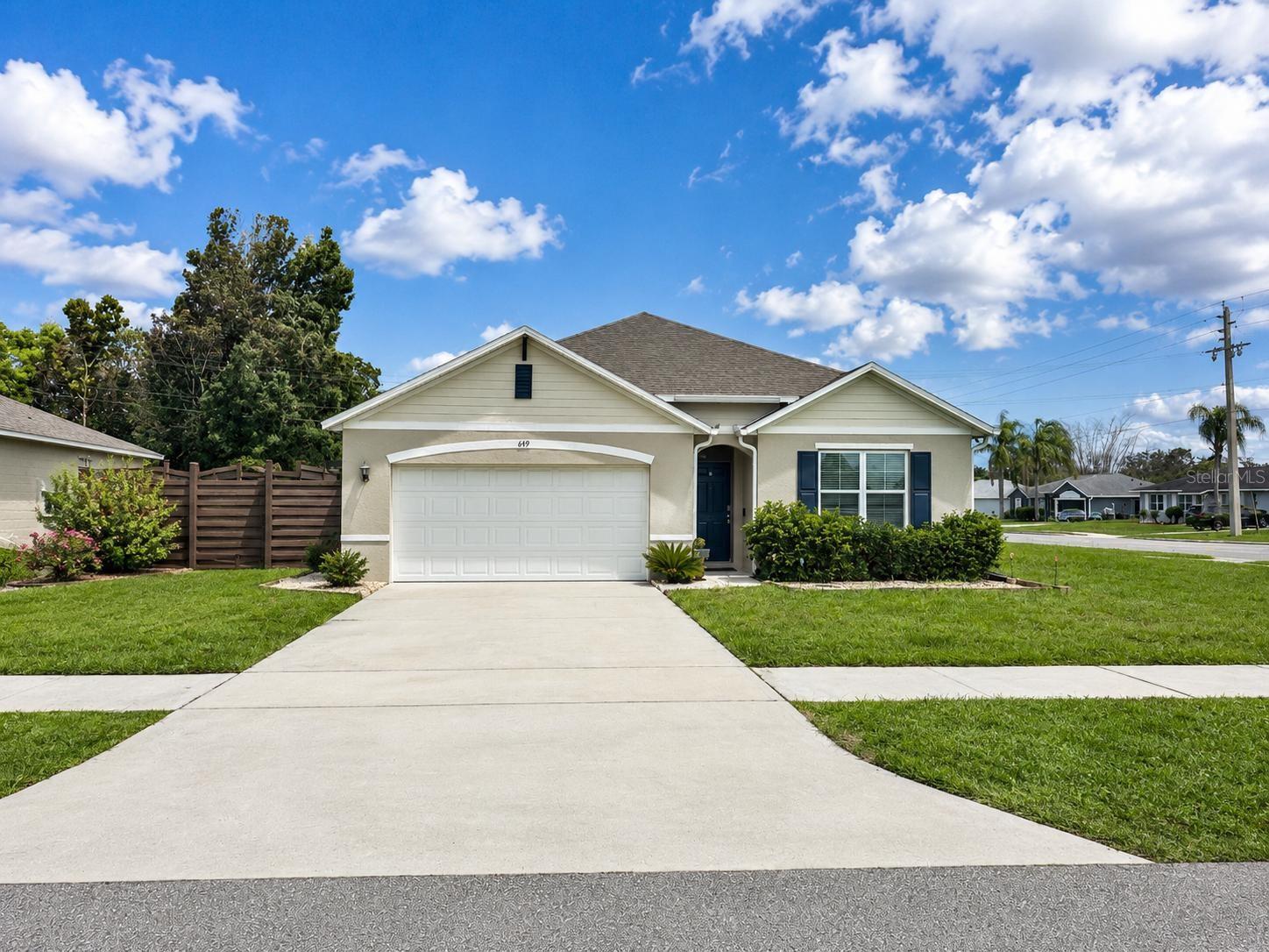 649 COMSTOCK, DELTONA FL 32738 — MLS #MFRS5151393 | 4 Bed 2 Bath Home