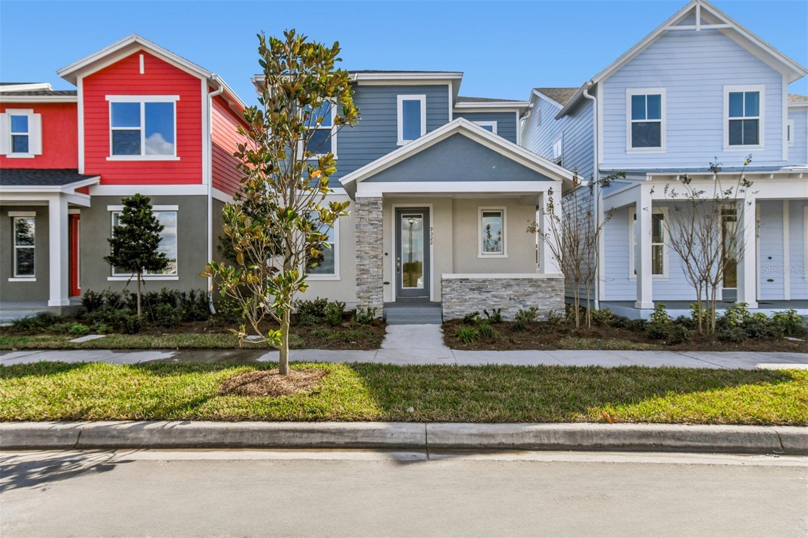 9322 HARTLINE, ORLANDO FL 32827 — MLS #MFRTB8431939 | 3 Bed 3 Bath Home