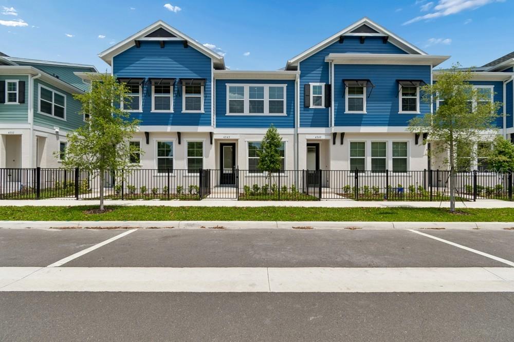 4345 ROUSH, ORLANDO FL 32803 — MLS #MFRTB8505792 | 2 Bed 3 Bath Home