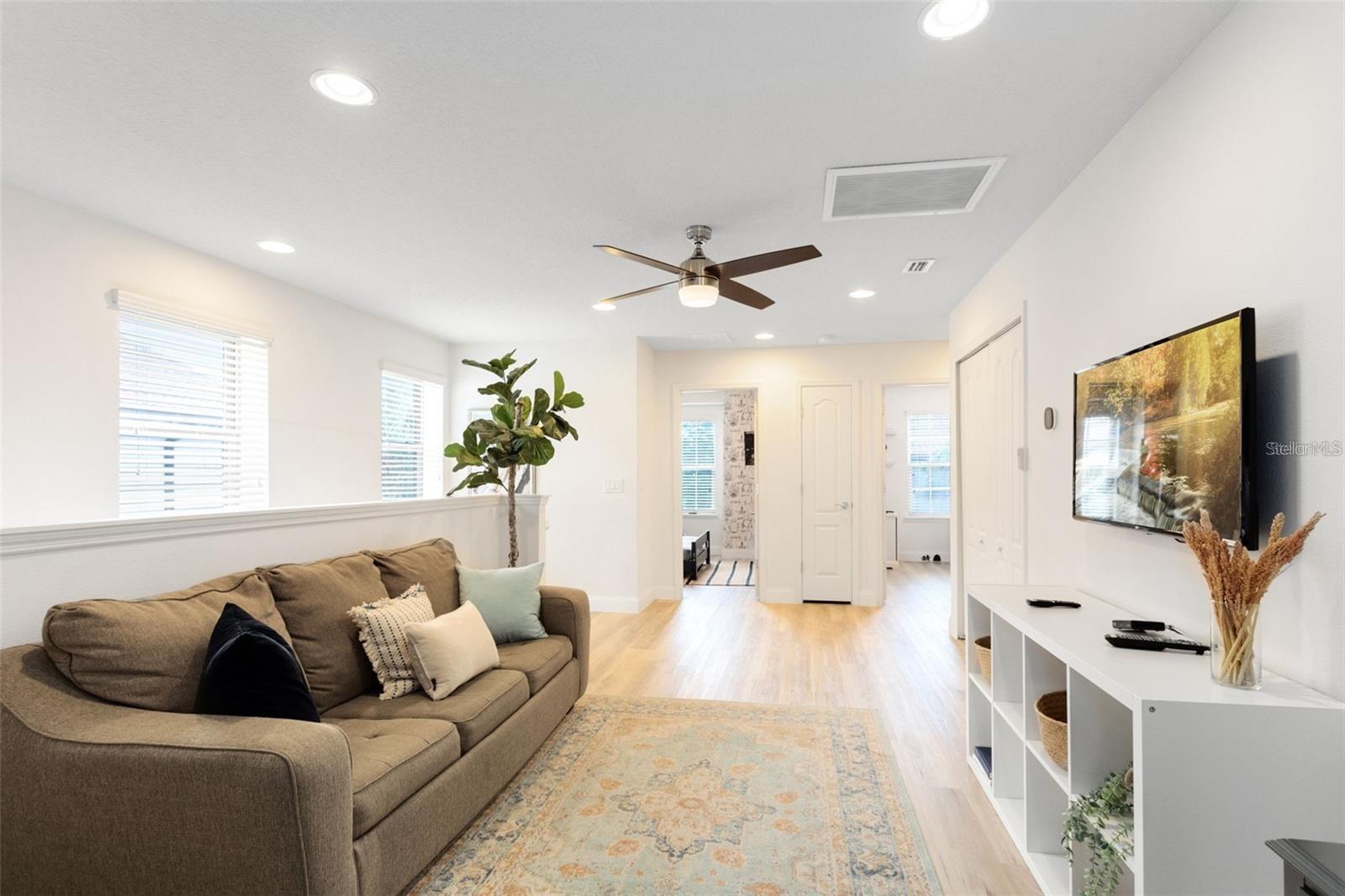 8932 ADRIATICO — photo 12