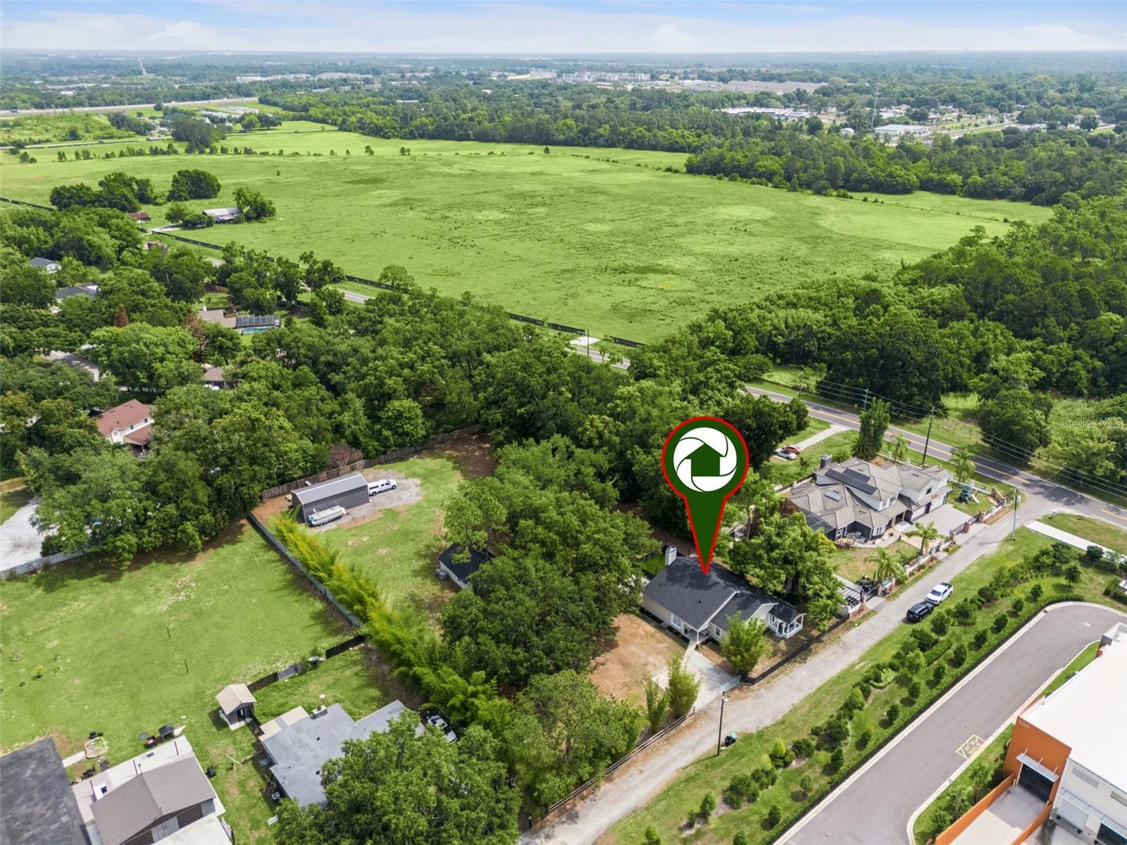 1825 DEMASTUS, OCOEE FL 34761 — MLS #MFRO6408592 | 3 Bed 3 Bath Home