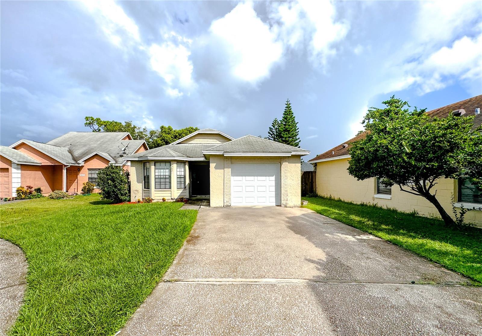 7821 FARNSWORTH, ORLANDO FL 32825 — MLS #MFRTB8505139 | 3 Bed 2 Bath Home