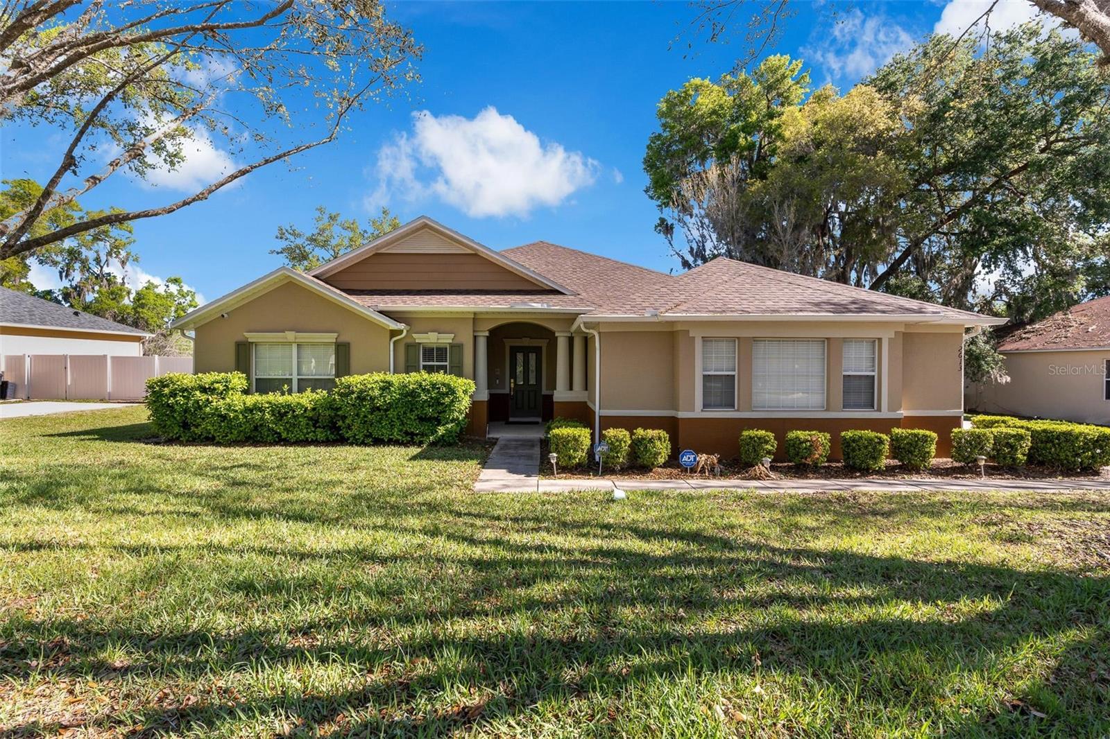 2613 BREEZY MEADOW, APOPKA FL 32712 — MLS #MFRO6392384 | 4 Bed 2 Bath Home