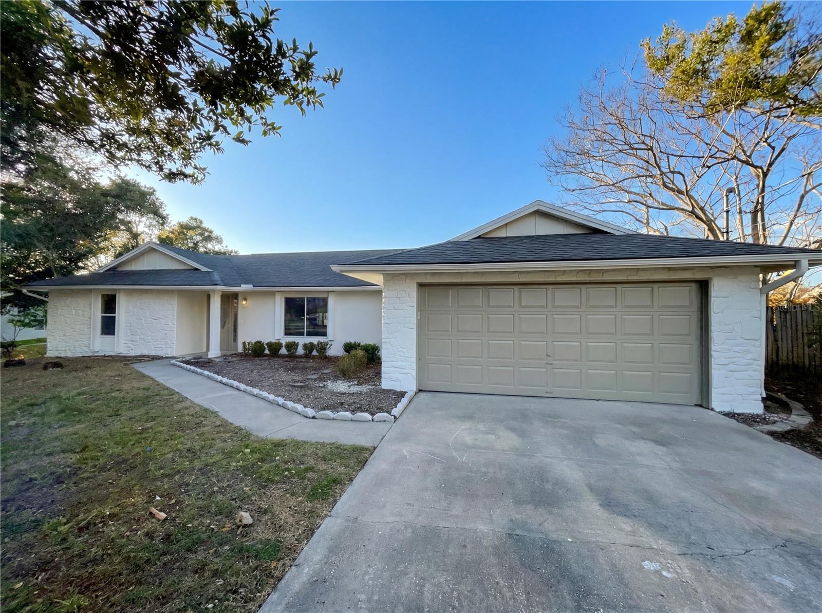 1562 AMY, DELTONA FL 32738 — MLS #MFRO6389117 | 3 Bed 2 Bath Home