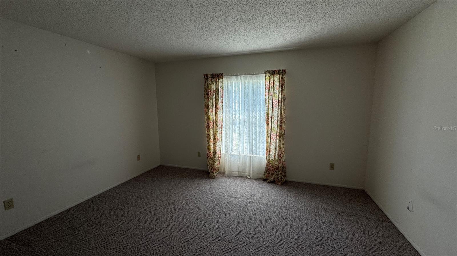 5304 SEATON HALL — photo 12