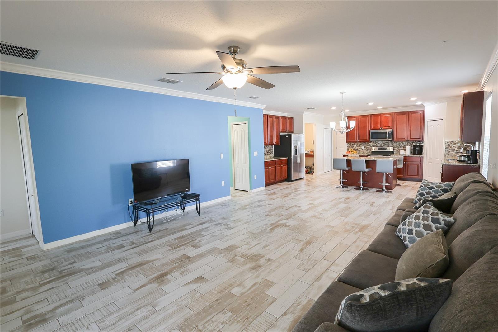 2389 ROCK — photo 12