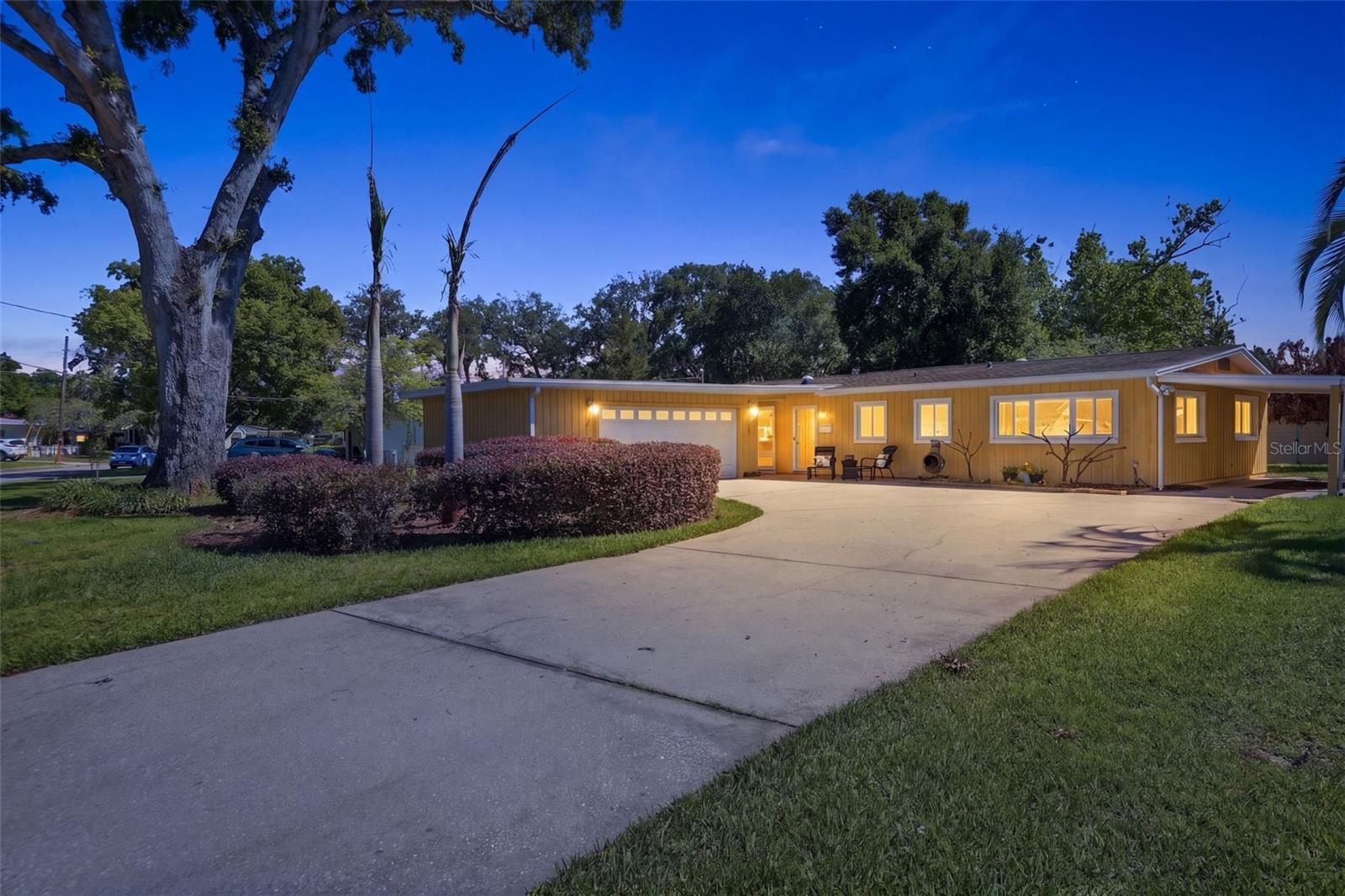 628 WOODLEY, MAITLAND FL 32751 — MLS #MFRO6405045 | 3 Bed 2 Bath Home