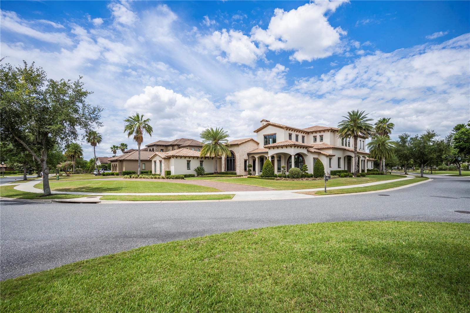 11418 WATERSTONE LOOP, WINDERMERE FL 34786 — MLS #MFRO6401566 | 5 Bed 6 Bath Home