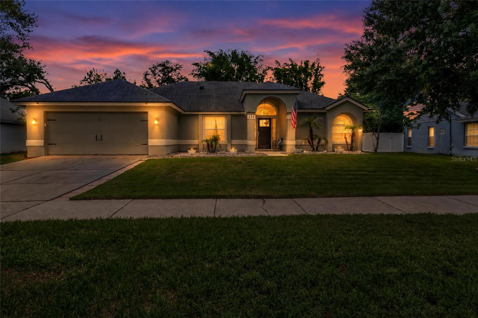 226 PLEASANT HILL, CLERMONT FL 34711 — MLS #MFRO6410657 | 4 Bed 2 Bath Home