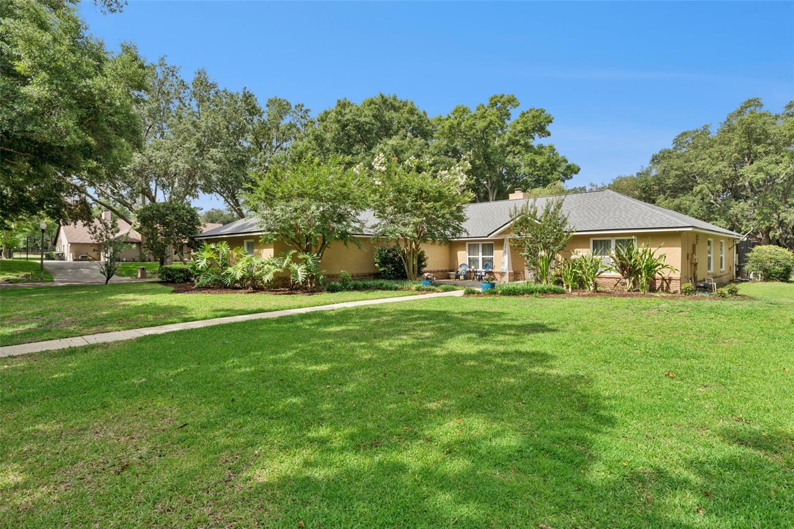 4418 WILLOW SHADE, ORLANDO FL 32835 — MLS #MFRO6408179 | 4 Bed 2 Bath Home