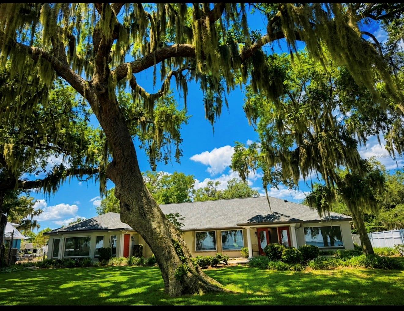 1341 LAKESHORE, CLERMONT FL 34711 — MLS #MFRG5113379 | 4 Bed 4 Bath Home