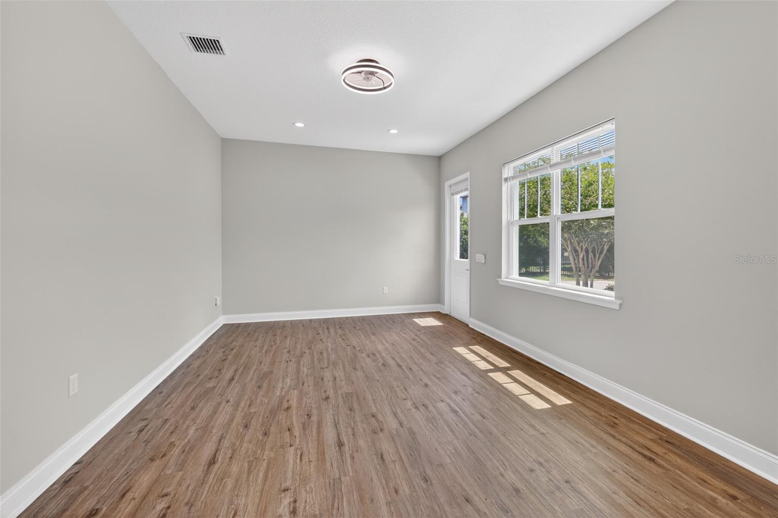 13201 GRANGER — photo 12