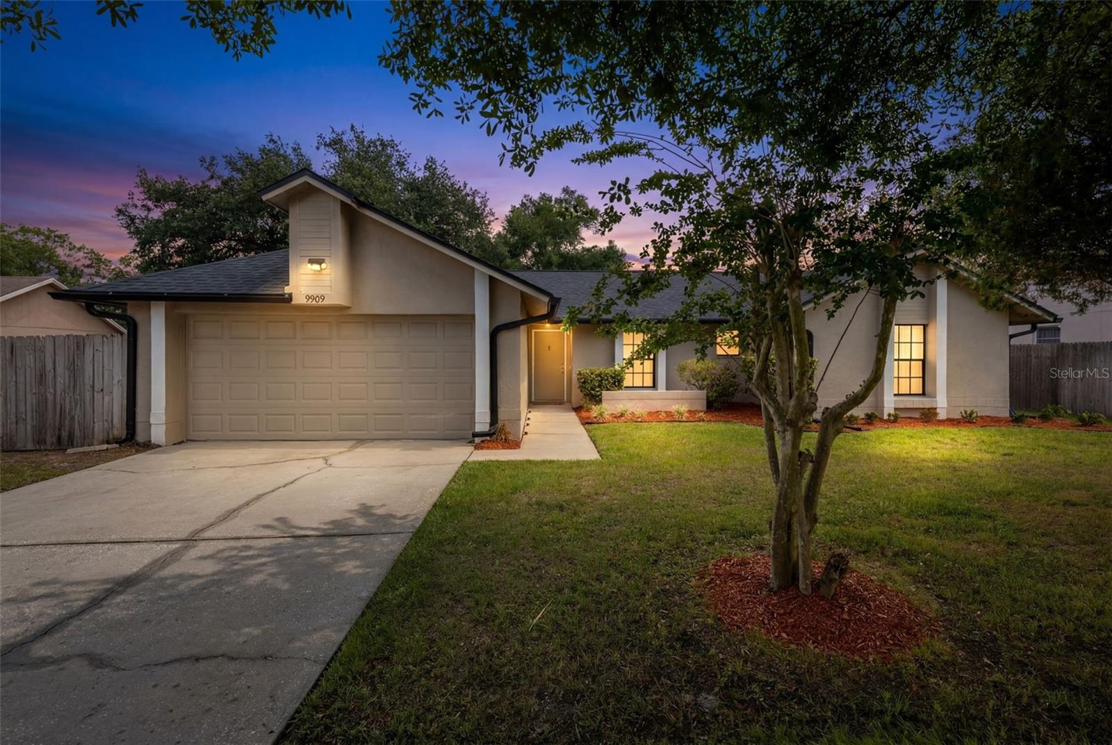 9909 EARLSTON, ORLANDO FL 32817 — MLS #MFRO6411569 | 4 Bed 2 Bath Home