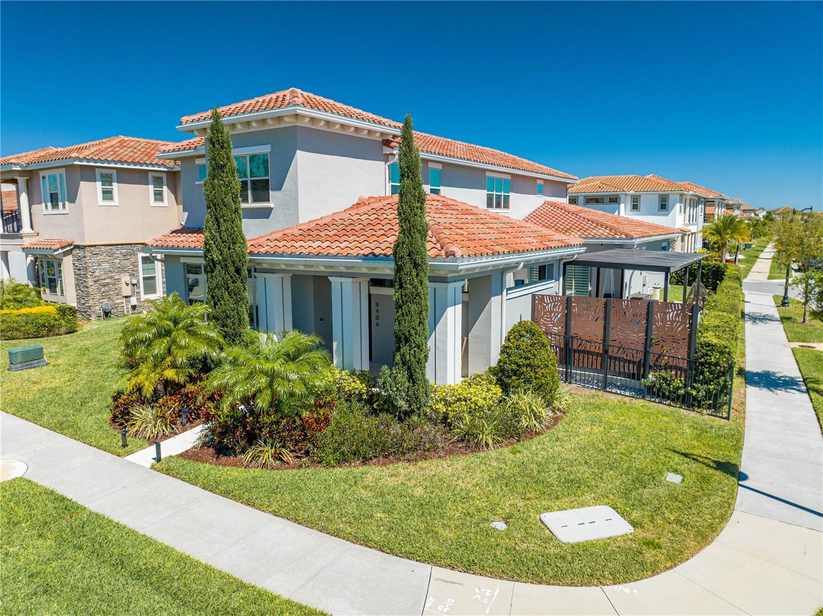 9406 MERE, ORLANDO FL 32832 — MLS #MFRO6393834 | 4 Bed 4 Bath Home