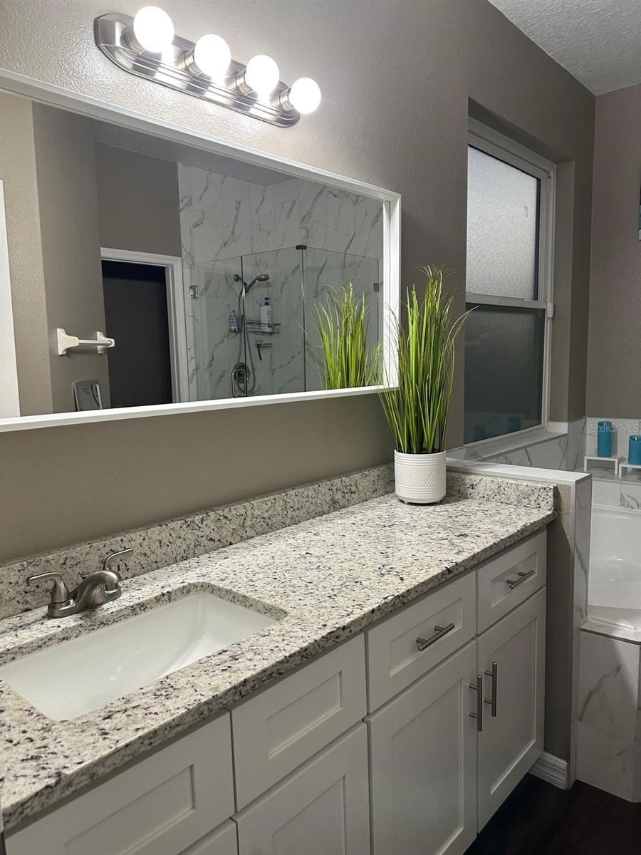 232 RUBINO — photo 12