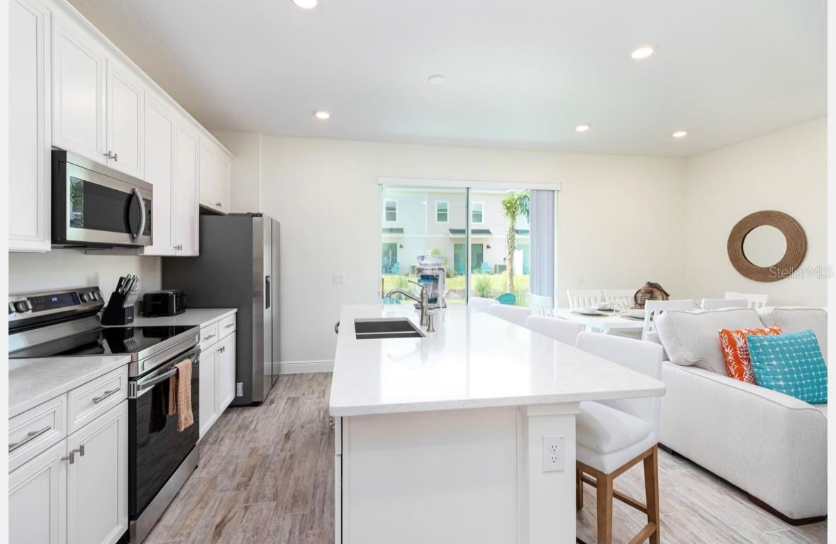 3172 CARIBBEAN SOUL DR — photo 2