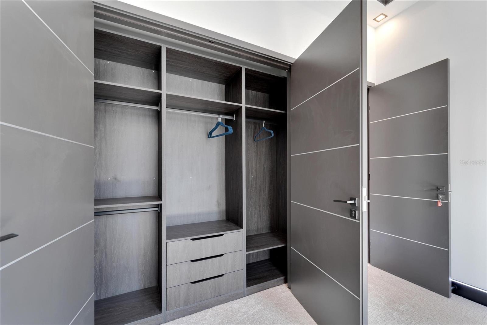 6542 SIMONE SHORES CIR — photo 40