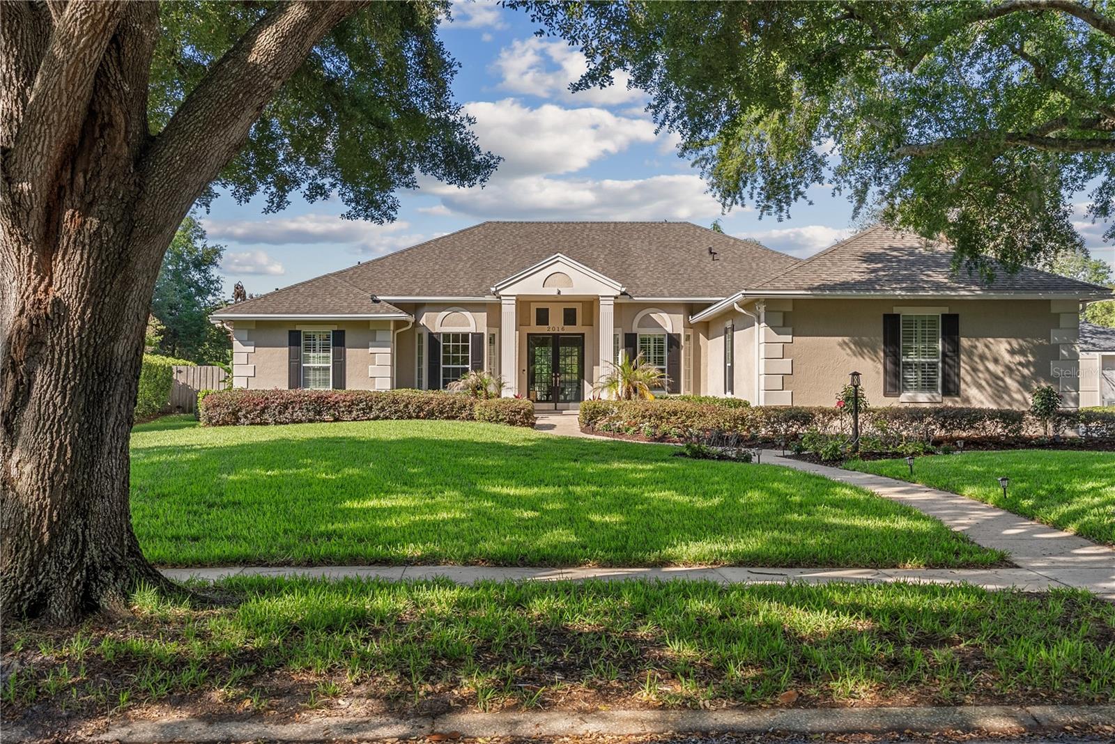 2016 WHITFIELD, ORLANDO FL 32835 — MLS #MFRO6408402 | 4 Bed 3 Bath Home