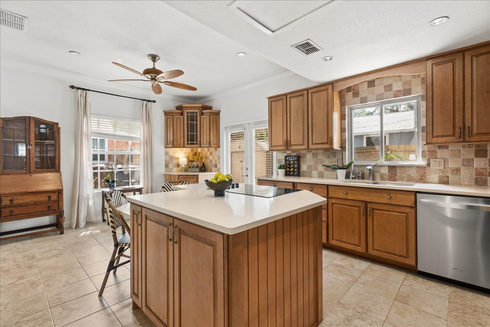 821 FERNCREEK — photo 12