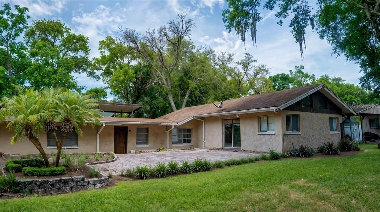 530 WEBSTER, LAKE MARY FL 32746 — MLS #MFRO6385975 | 3 Bed 2 Bath Home
