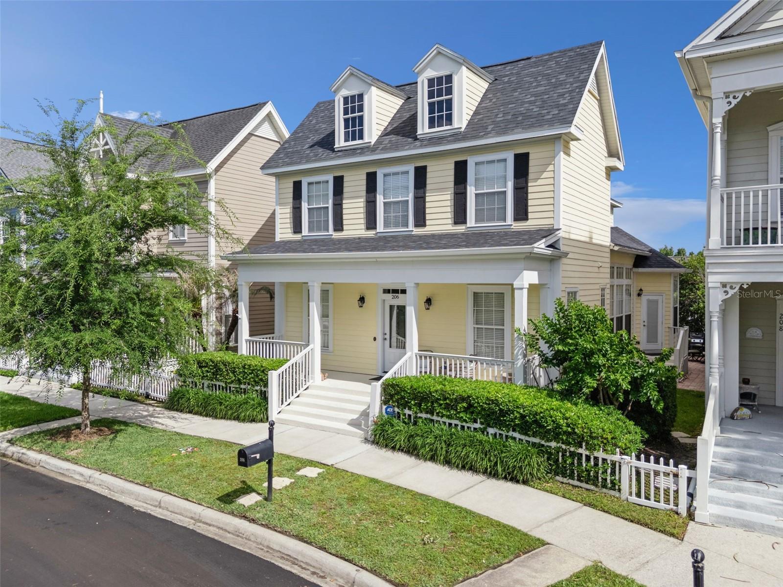 206 NORFOLK, CELEBRATION FL 34747 — MLS #MFRO6403274 | 3 Bed 3 Bath Home