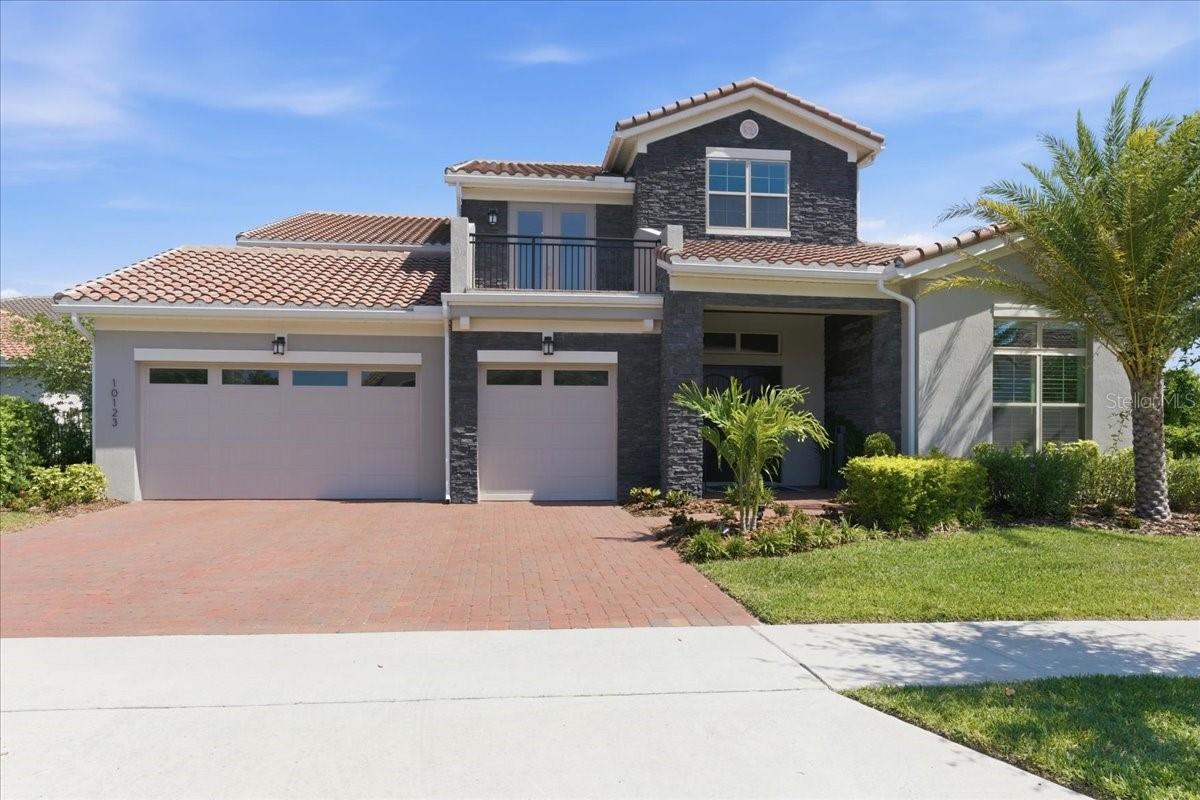 10123 BUCKLOW HILL, ORLANDO FL 32832 — MLS #MFRO6405862 | 5 Bed 6 Bath Home
