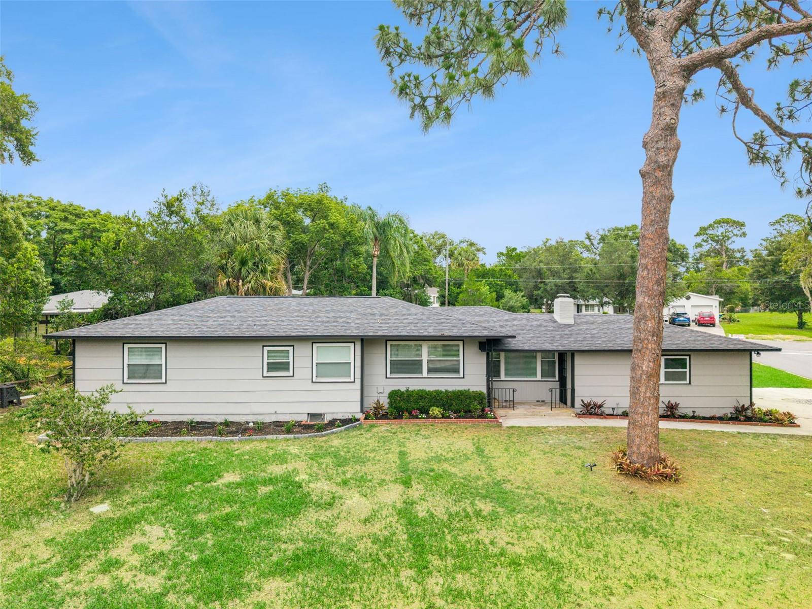 1510 OVERLOOK, MOUNT DORA FL 32757 — MLS #MFRO6414252 | 3 Bed 3 Bath Home
