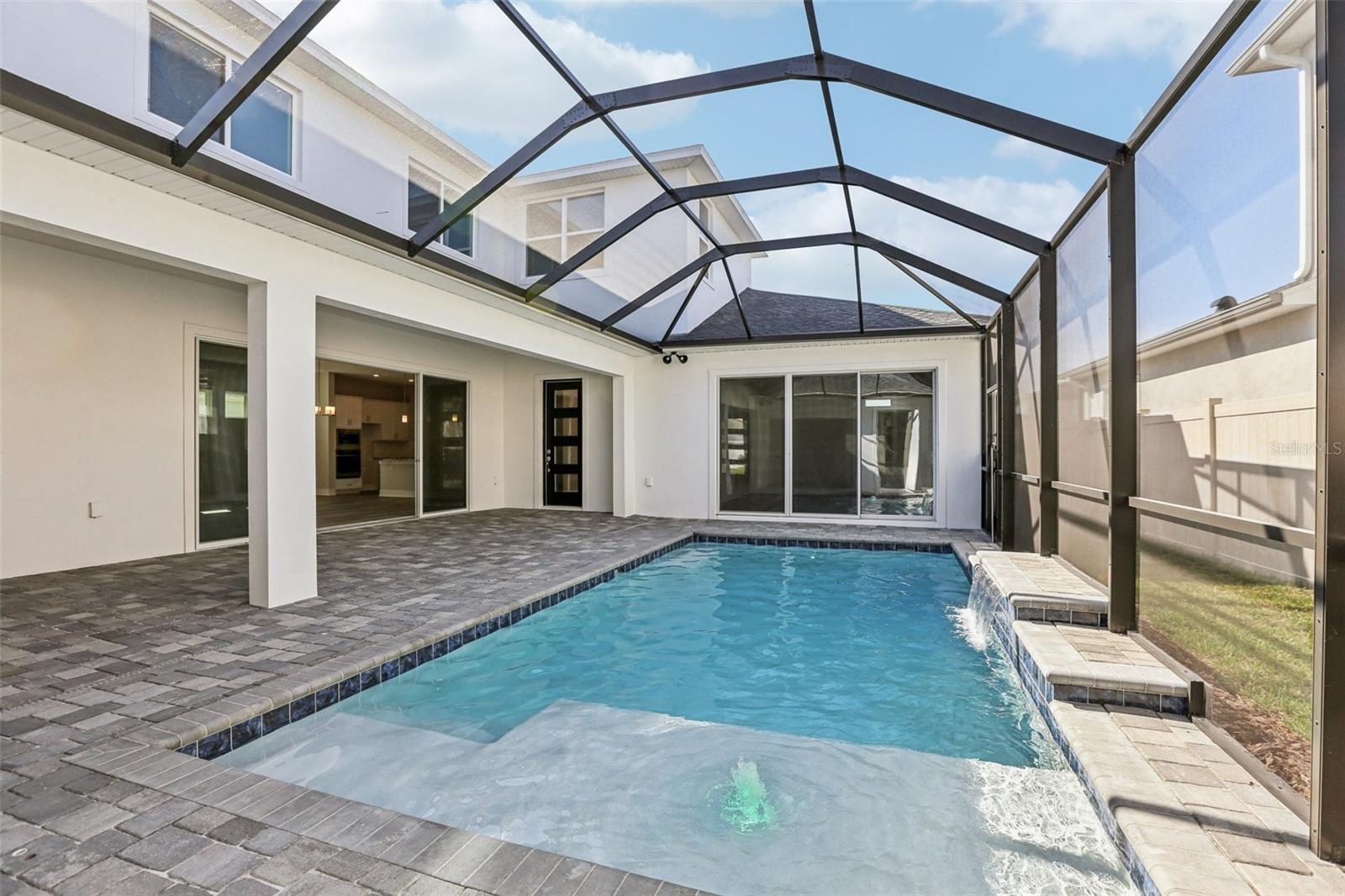 32298 WETLAND BIRD VW — photo 2