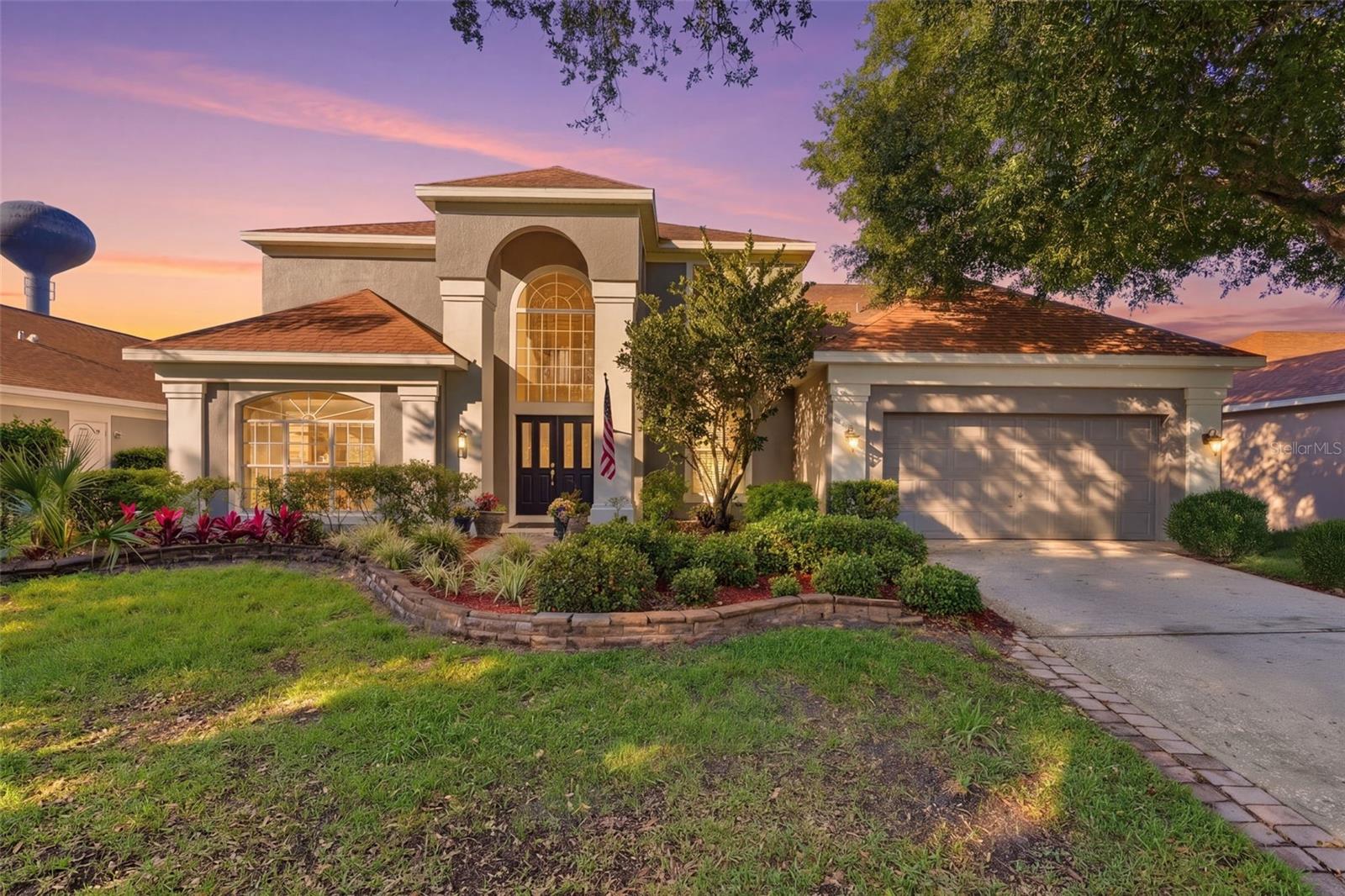 7806 SAINT GILES, ORLANDO FL 32835 — MLS #MFRO6404534 | 4 Bed 3 Bath Home