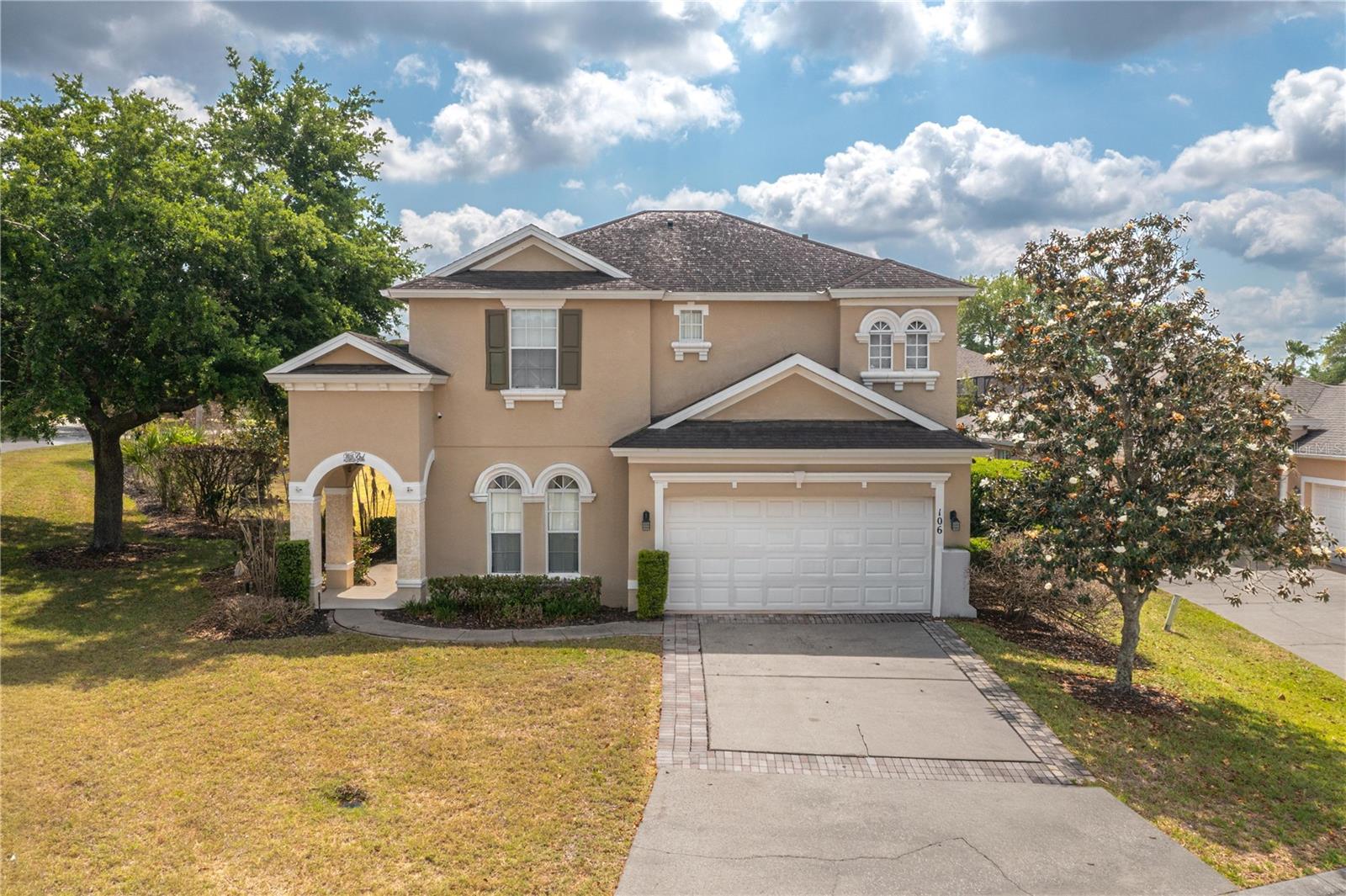 106 SENECA LN, DAVENPORT FL 33897 — MLS #MFRL4961491 | 5 Bed 5 Bath Home