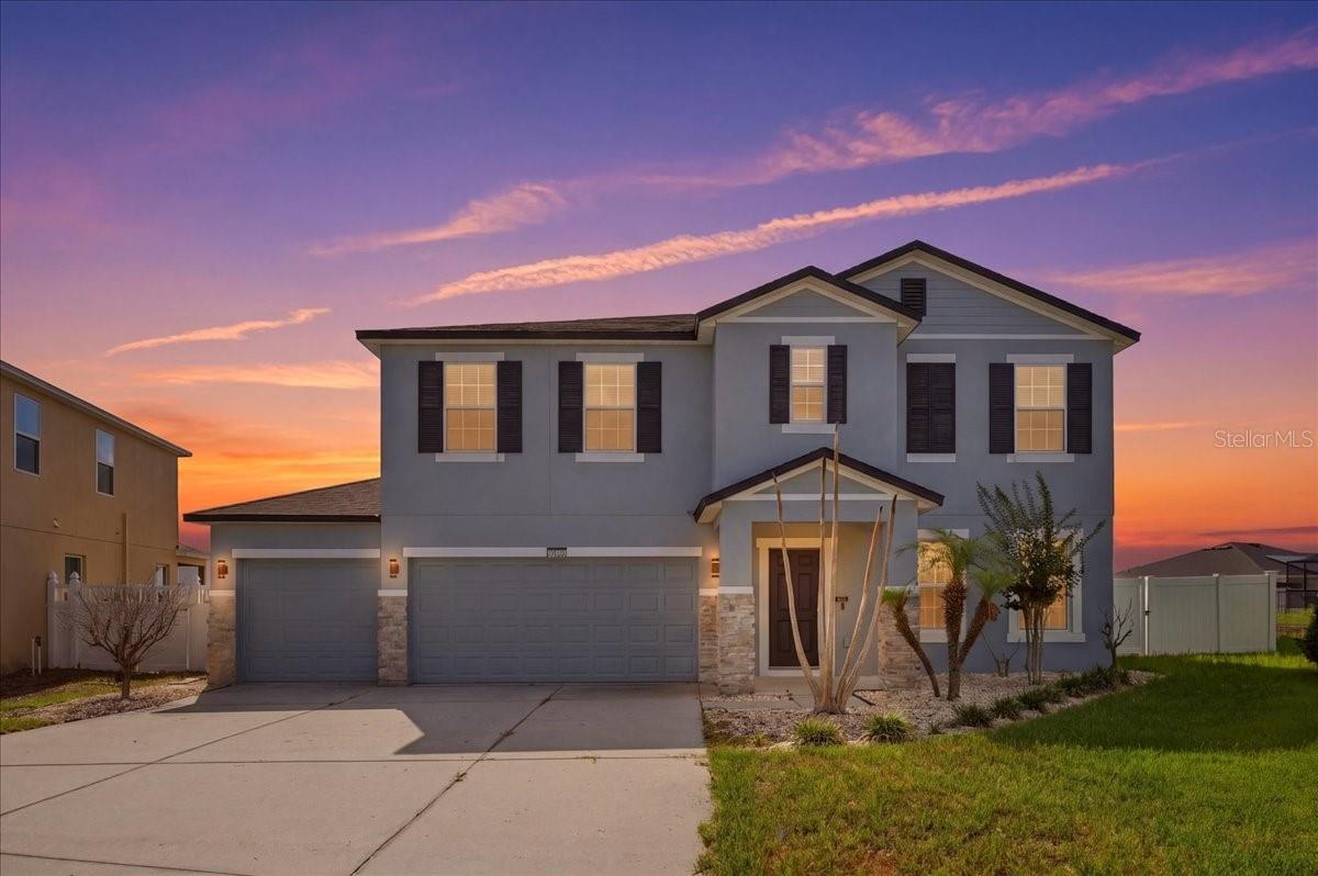 9012 ORANGE BLOSSOM, HAINES CITY FL 33844 — MLS #MFRO6409462 | 5 Bed 3 Bath Home