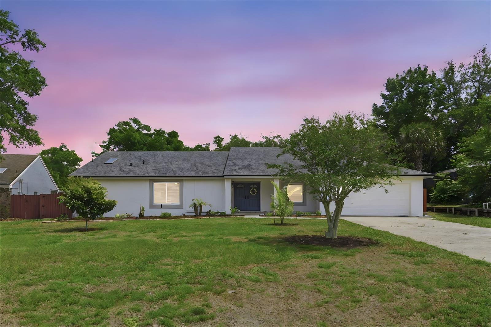 7432 SPARKLING LAKE RD — photo 2