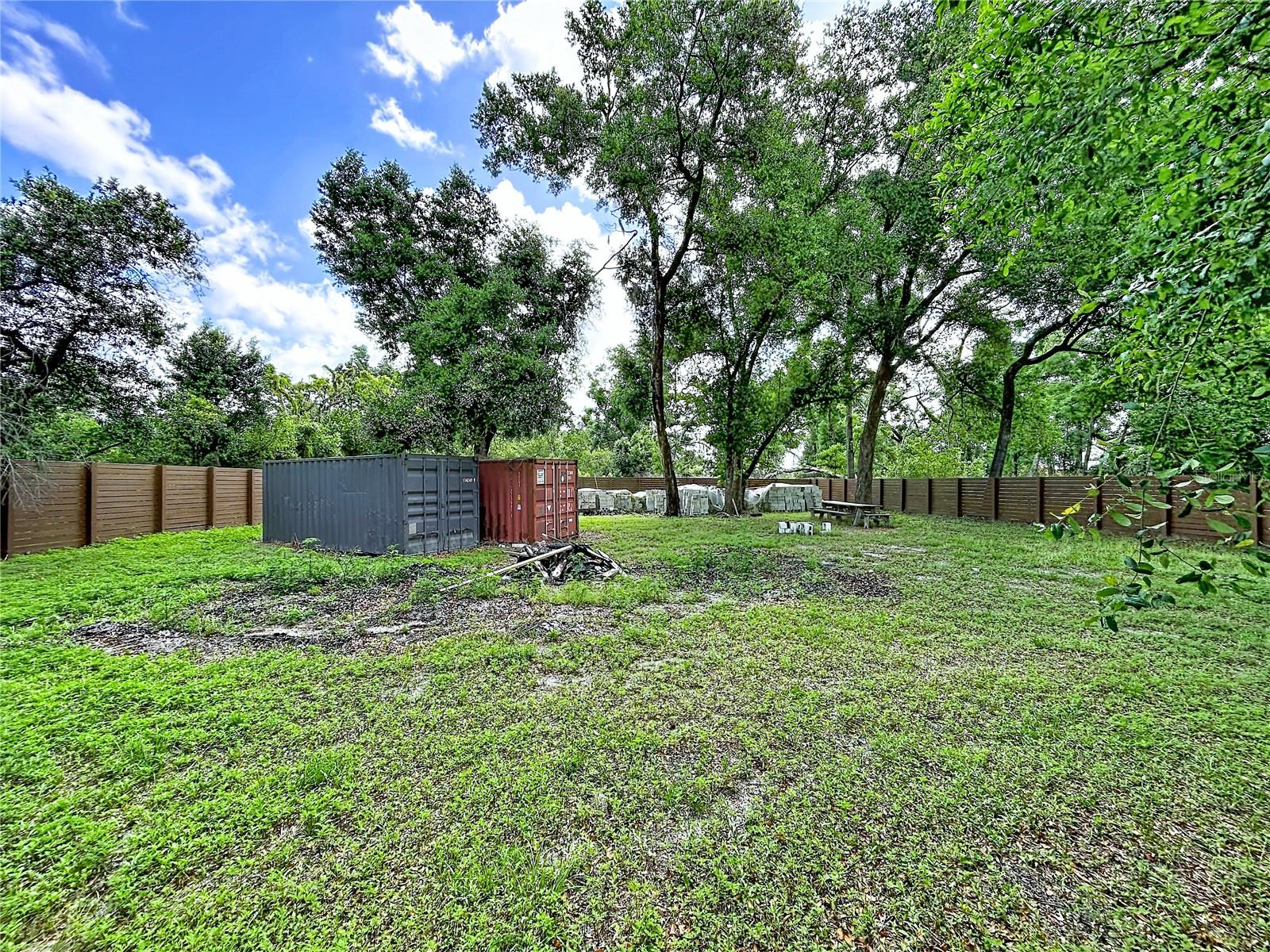 1029 ROBSON AVE — photo 7