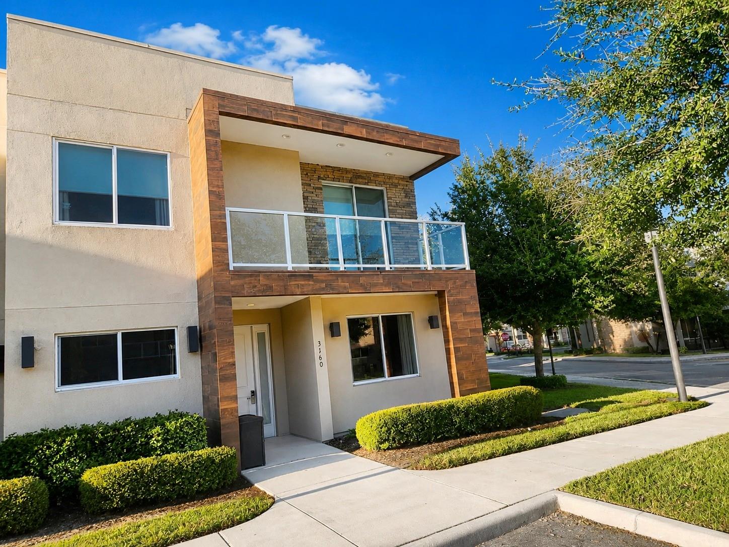 3160 PANTANAL, KISSIMMEE FL 34747 — MLS #MFRO6361487 | 4 Bed 5 Bath Home