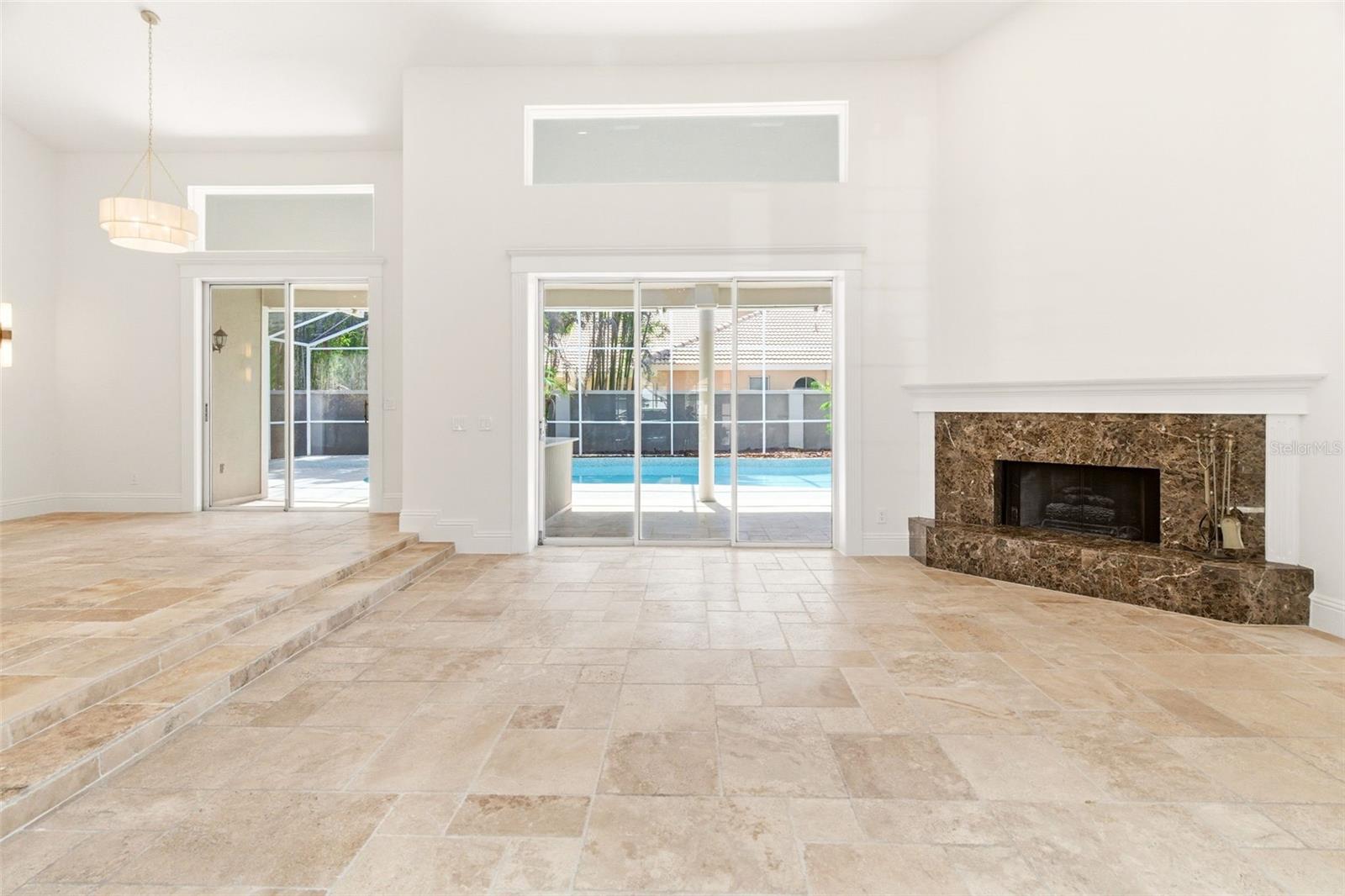 8935 JONATHAN MANOR — photo 12
