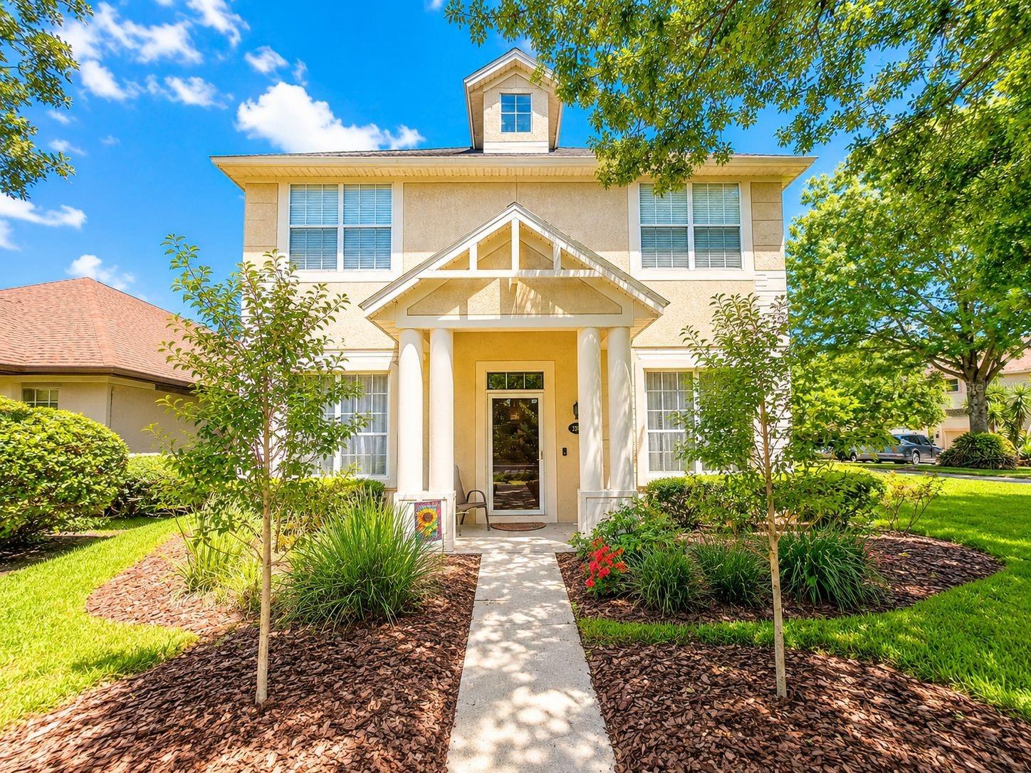 239 TARRINGTON, DELAND FL 32724 — MLS #MFRV4949132 | 3 Bed 3 Bath Home