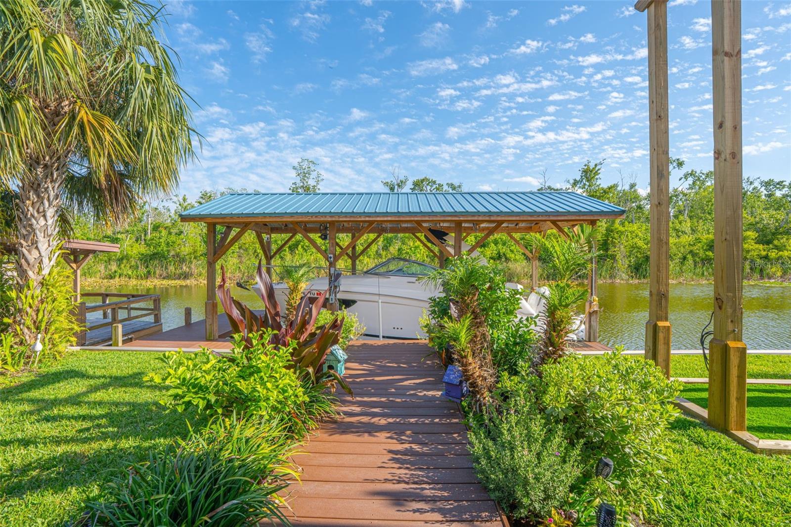 13334 COUNTRY CLUB, TAVARES FL 32778 — MLS #MFRG5112037 | 4 Bed 2 Bath Home