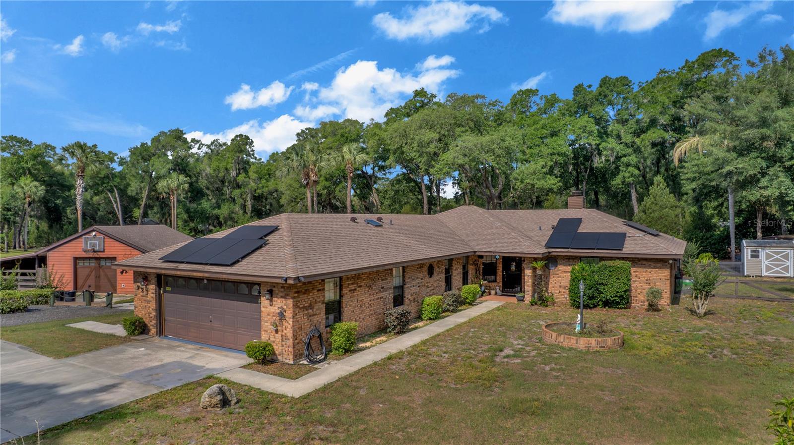 721 MCGREGOR, DELAND FL 32720 — MLS #MFRV4948990 | 4 Bed 4 Bath Home