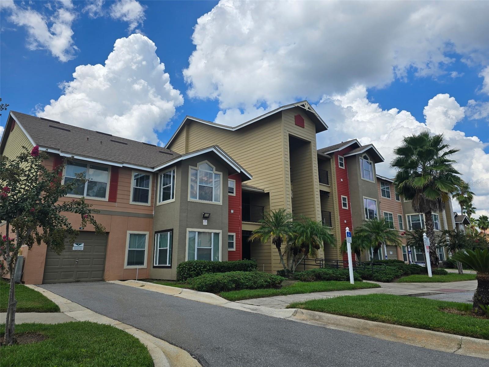 2206 ANTIGUA, KISSIMMEE FL 34741 — MLS #MFRTB8430903 | 24 Bed 22 Bath Home