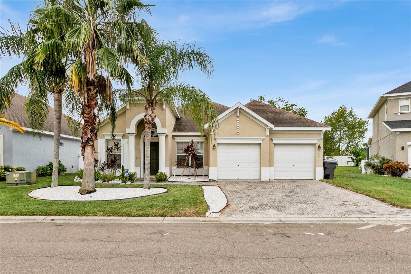 2590 SAND HILL POINT, DAVENPORT FL 33837 — MLS #MFRO6405004 | 4 Bed 3 Bath Home
